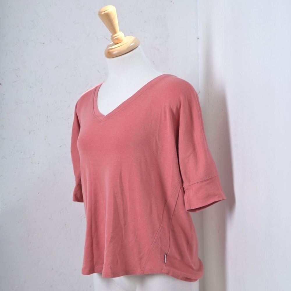 Eddie Bauer | womans coral pink plain mid length sleeve v neck t shirt